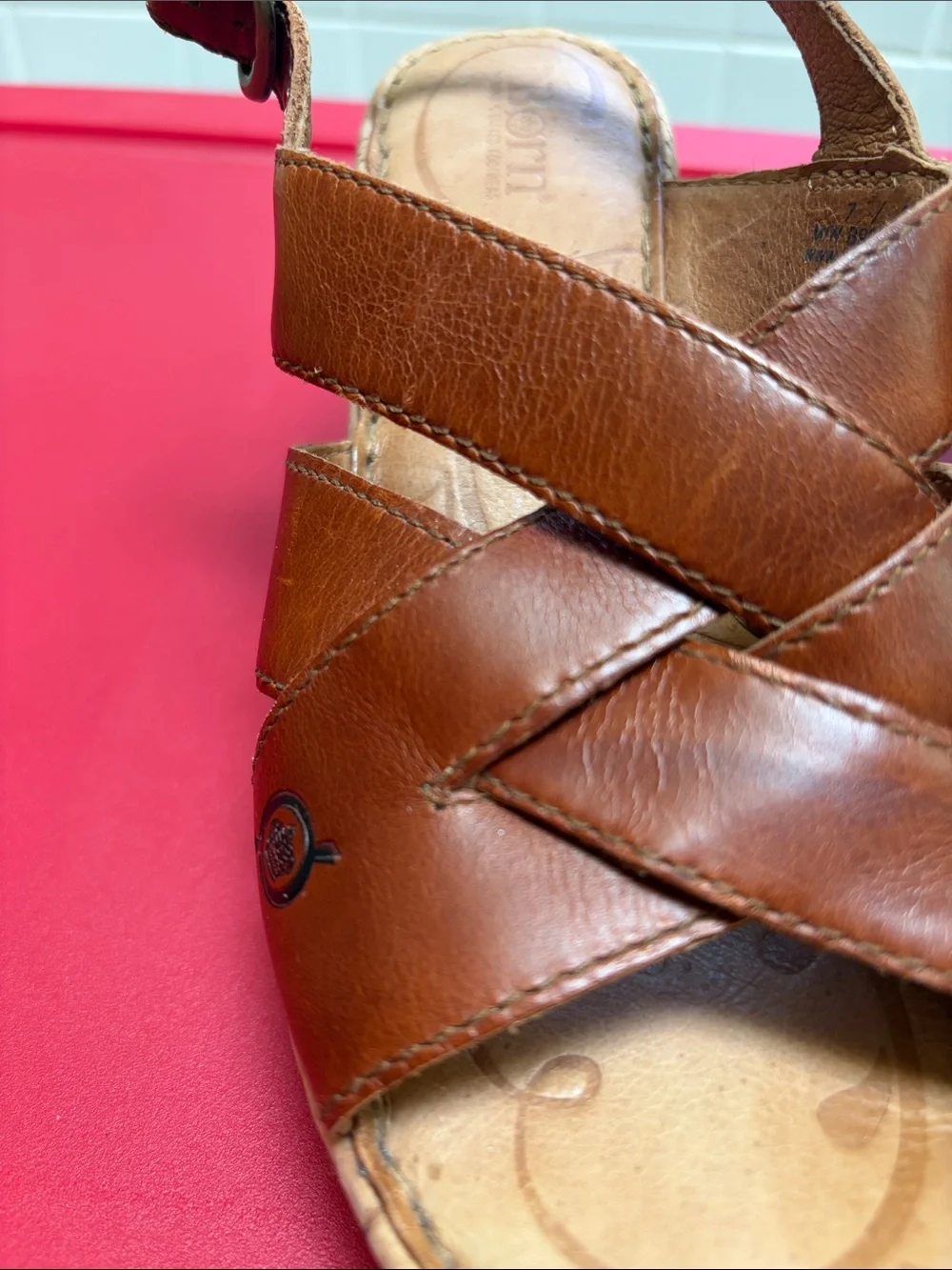 Born comfortable wedge